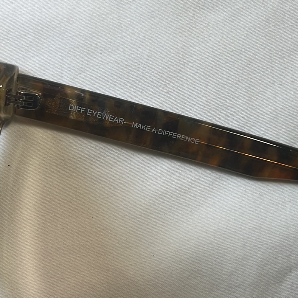 Diff Sunglasses - image 8